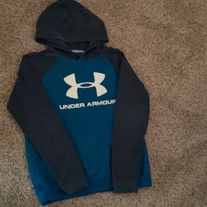 Under armor sweatshirt